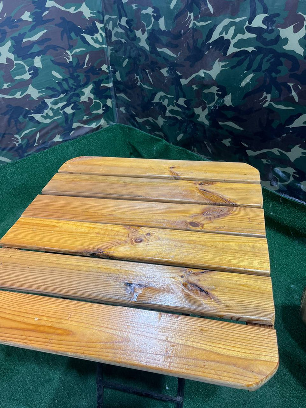 میز چوبی تاشو