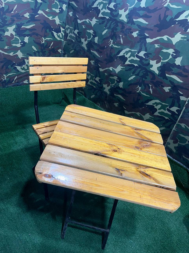 میز چوبی تاشو